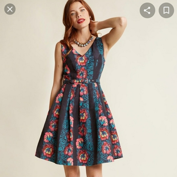 Modcloth Dresses & Skirts - LAST CHANCE! Beautiful You dress in Floral Stripe